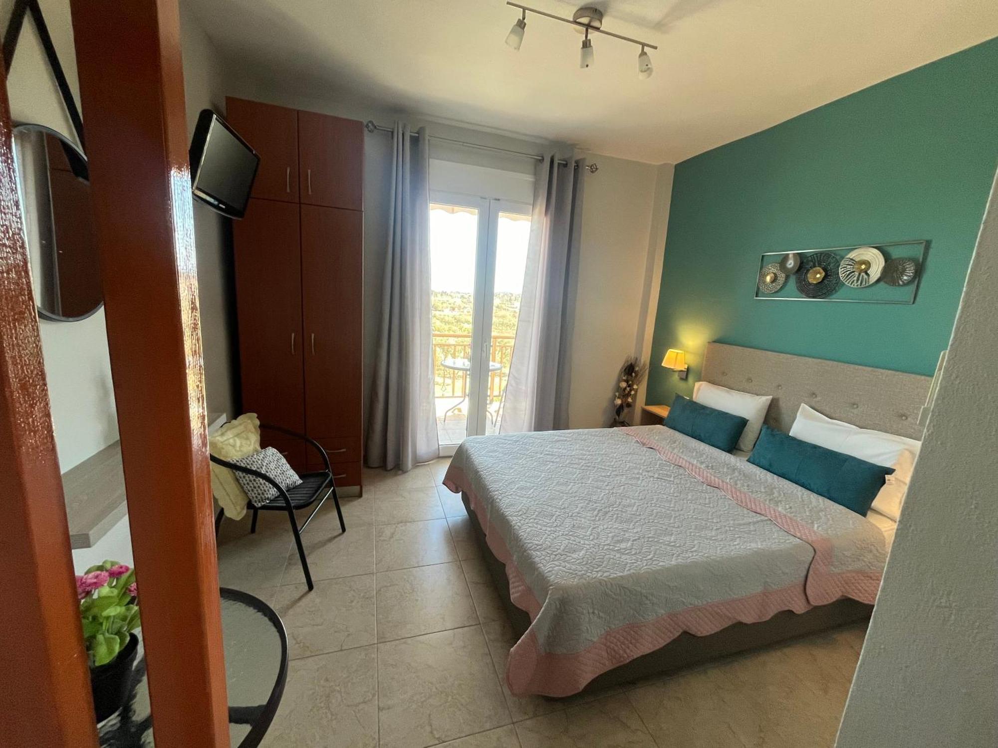 דירות אורמוס פנגיאס Sofia & Lakis House מראה חיצוני תמונה